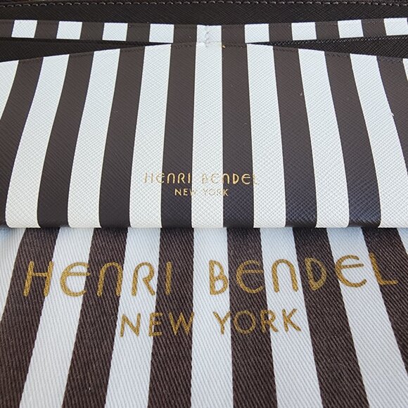 NWOT Henri Bendel West 57th Centennial Stripe Banklet Wallet with Dustbag - Picture 4 of 9